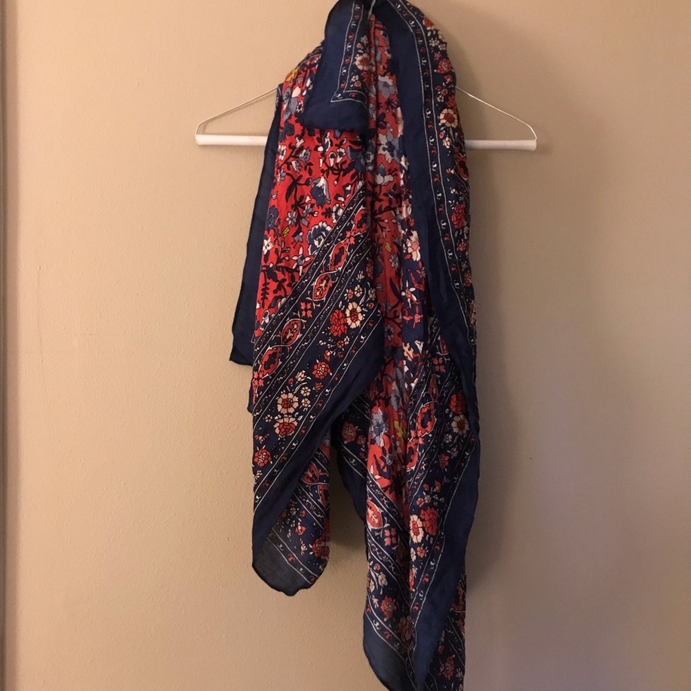 🎊HOST PICK🎊 NWOT Set of Two Loft Scarves - Picture 4 of 5